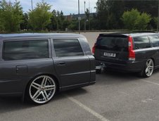 Volvo V70 cu remorca Volvo V70