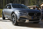 Volvo V90 Cross Country - Poze Reale