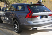 Volvo V90 Cross Country - Poze Reale