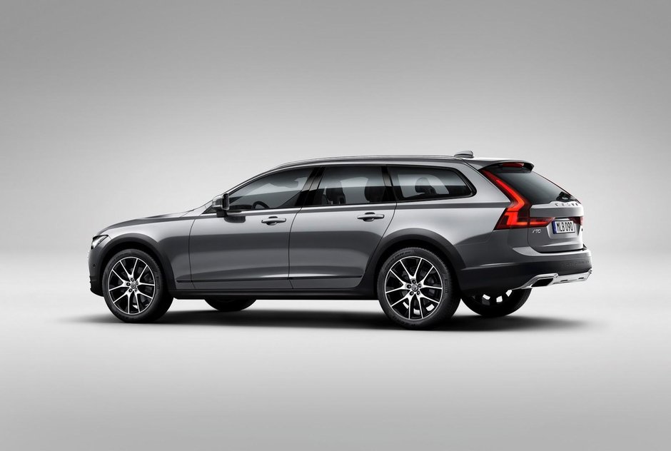 Volvo V90 Cross Country