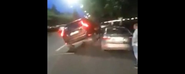 Volvo XC60 cu numarul B 660 SSA, dublu accident grav in Bucuresti!