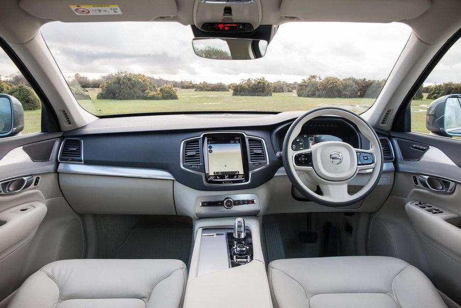 Volvo XC90 T8 - Galerie Foto