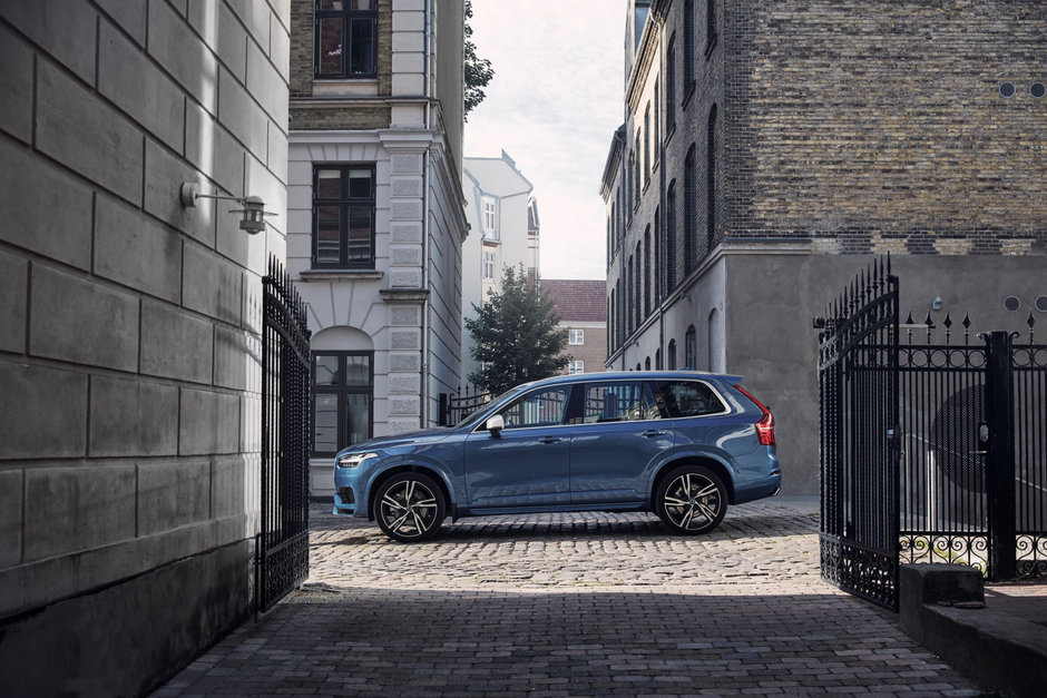 Volvo XC90 T8 R-Design