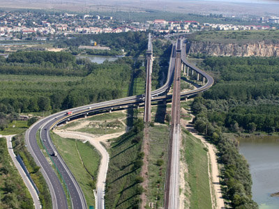 Vom plati taxa pentru trecerea podului peste Dunare Fetesti-Cernavoda Vom plati taxa pentru trecerea podului peste Dunare Fetesti-Cernavoda