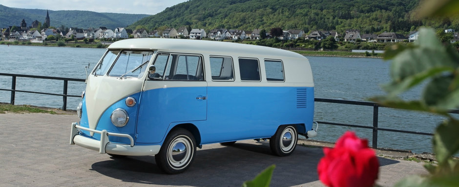 Vrea sa-si vanda VW-ul T1 din '64 pe care l-a restaurat complet. Cat cere pe una dintre cele mai dorite masini din lume Vrea sa-si vanda VW-ul T1 din '64 pe care l-a restaurat complet. Cat cere pe una dintre cele mai dorite masini din lume