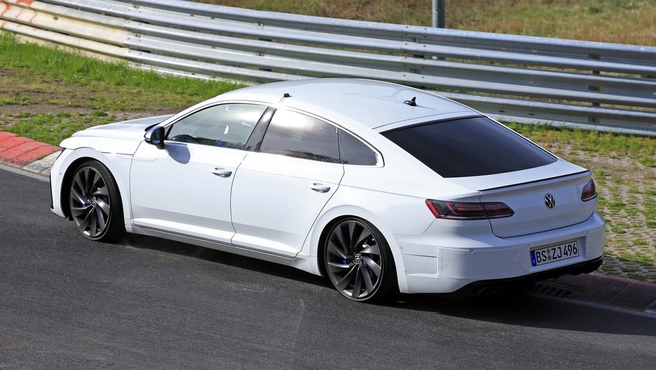 VW Arteon R necamuflat