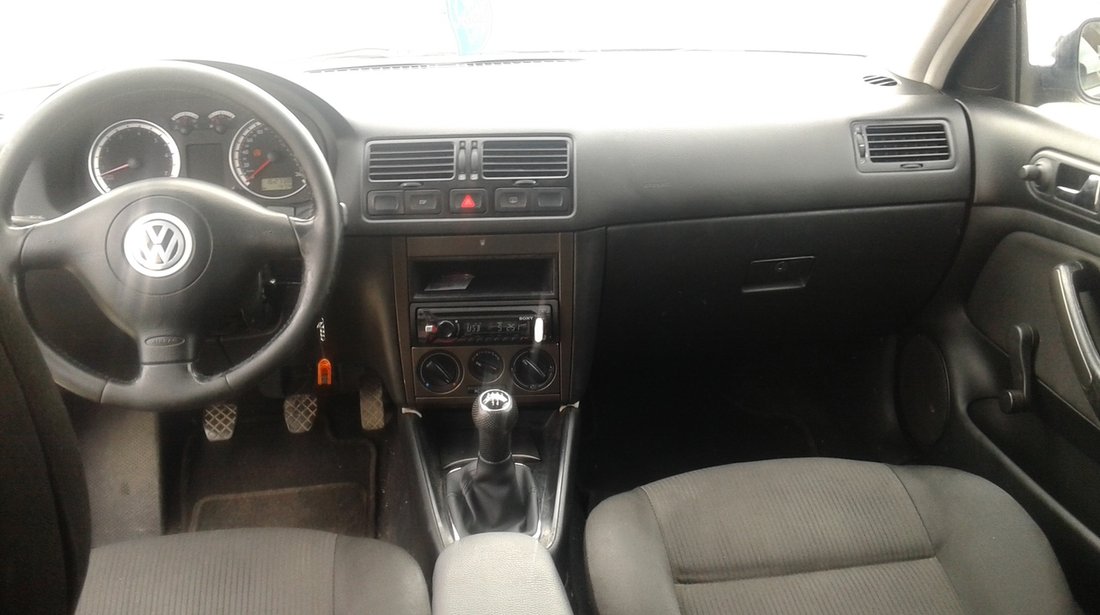 VW Bora 1.6 16 valve 2001