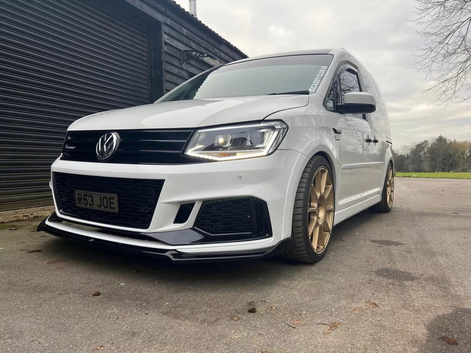 VW Caddy cu motor de Audi RS3