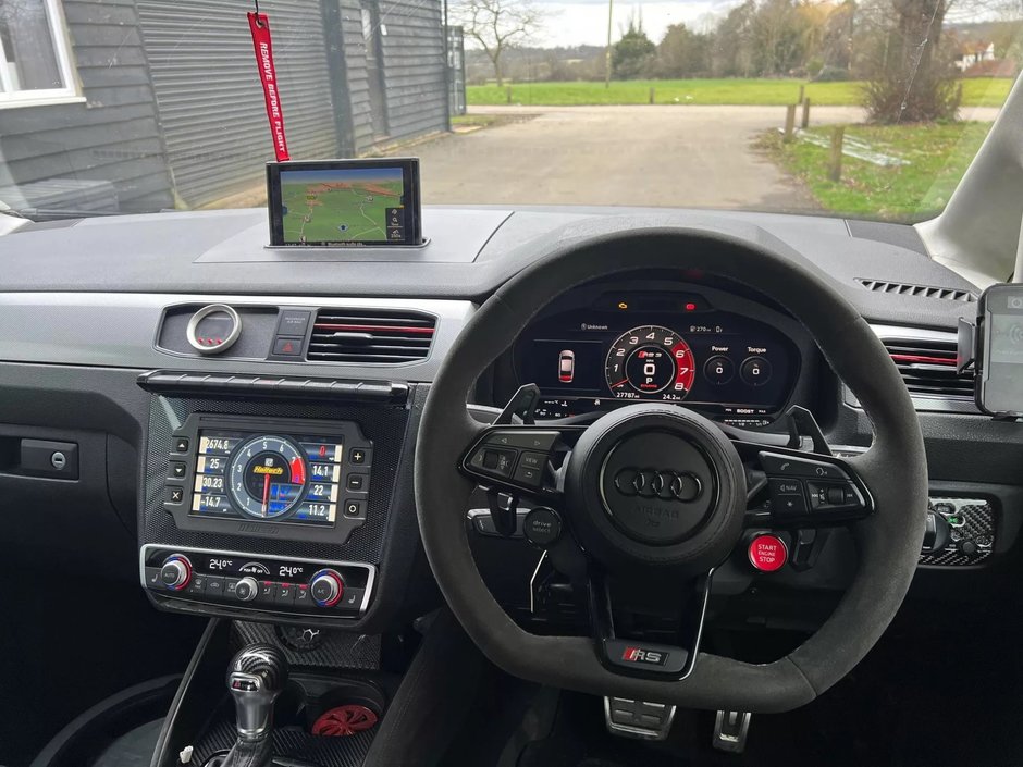 VW Caddy cu motor de Audi RS3