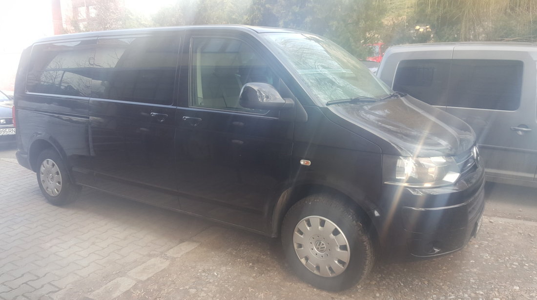 VW Caravelle 2.0 TDi 140 CP 2012