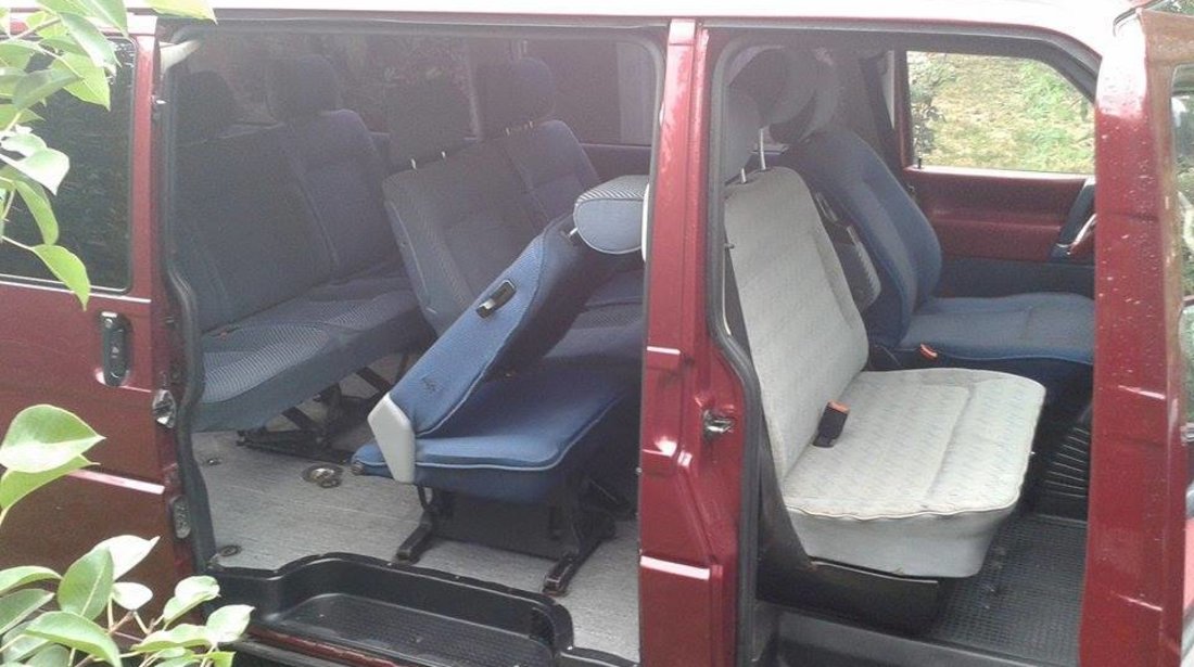 VW Caravelle acv 2461 2000