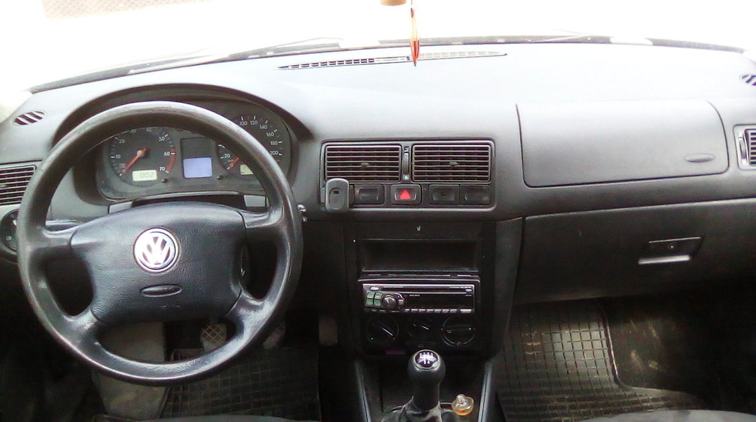 VW Golf 000 2000