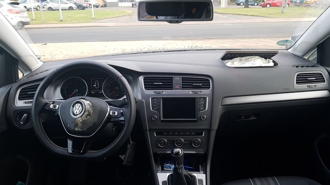 VW Golf 1,2 TSI LIM LOUNG BMT 2015