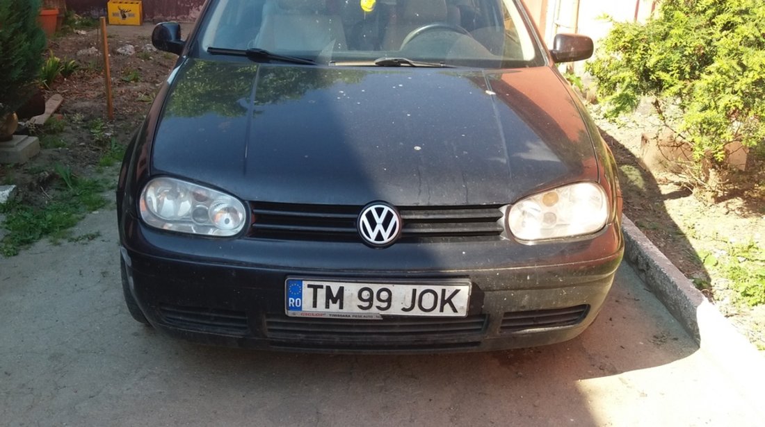 VW Golf 1 2002