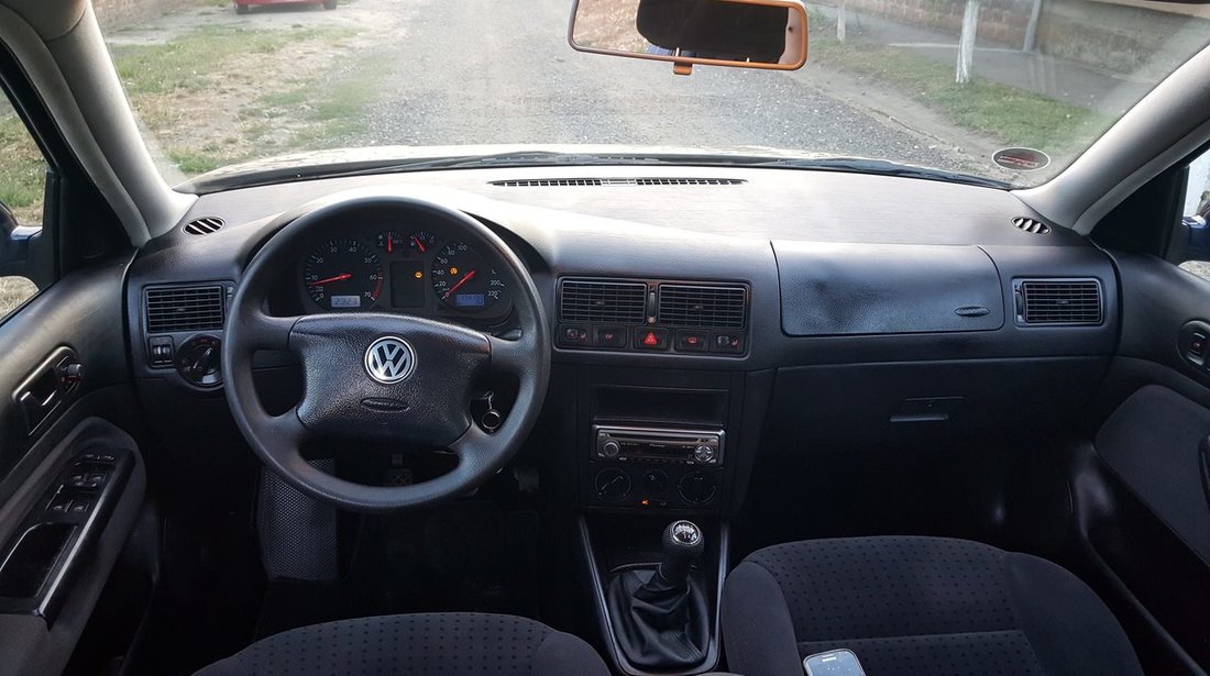 VW Golf 1.4 16 valve 2000