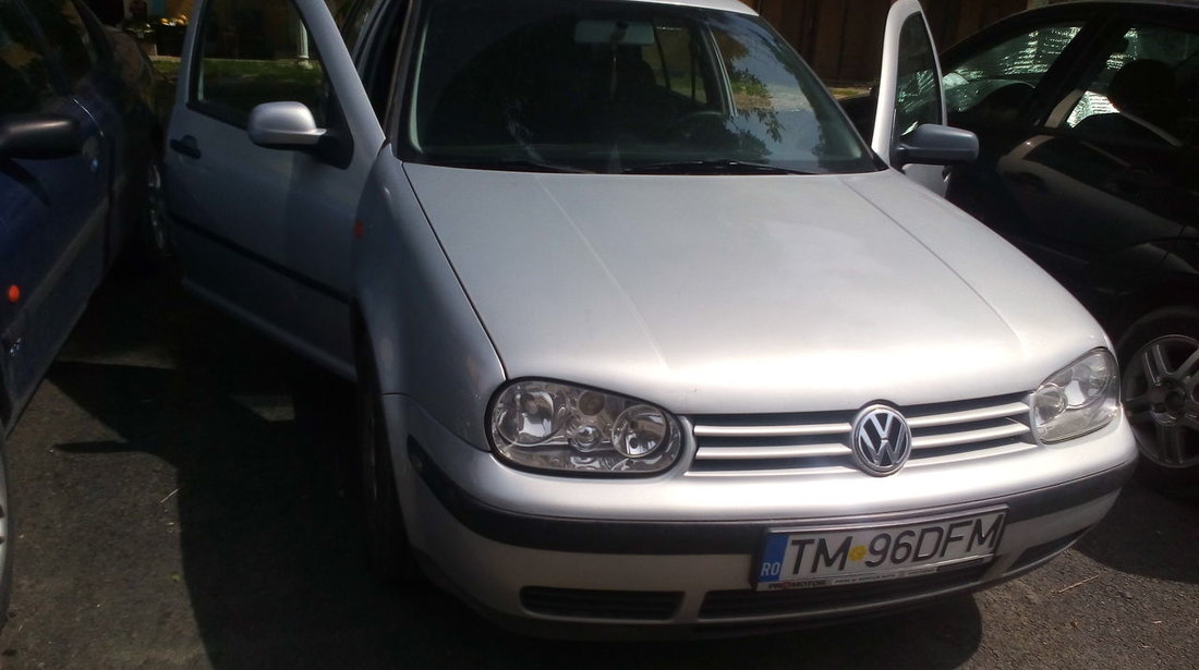 VW Golf 1.4 axp 2000