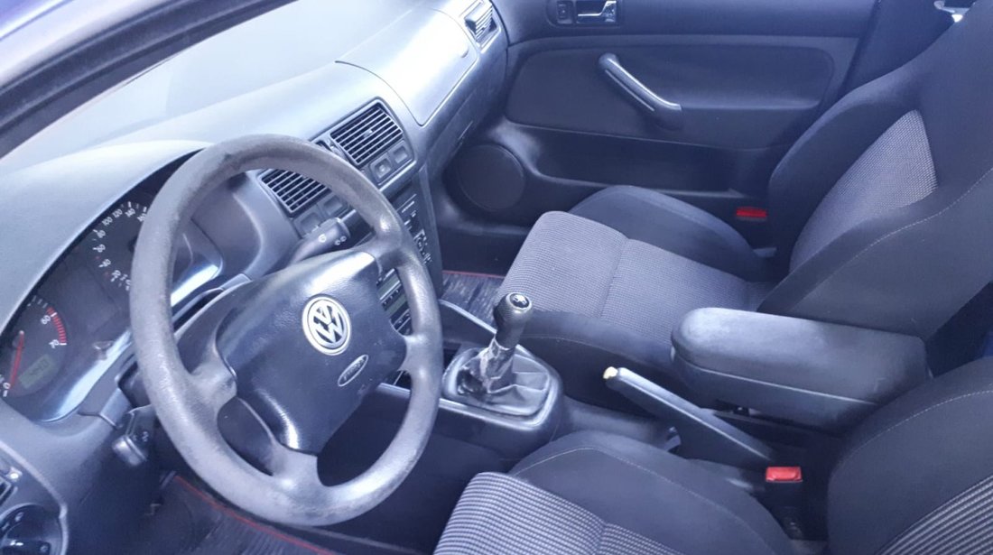 VW Golf 1.4 Benzina 2001