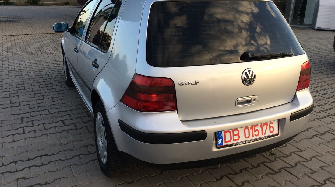 VW Golf 1,4 i 2001