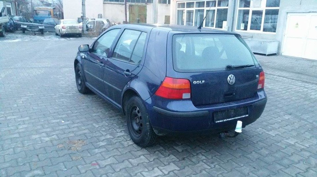 VW Golf 1.6 16v 2000