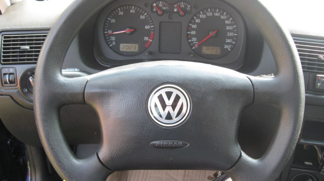 VW Golf 1.6 2001