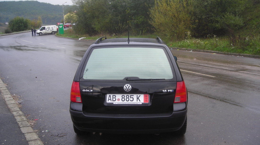 VW Golf 1.6 benzina 2005