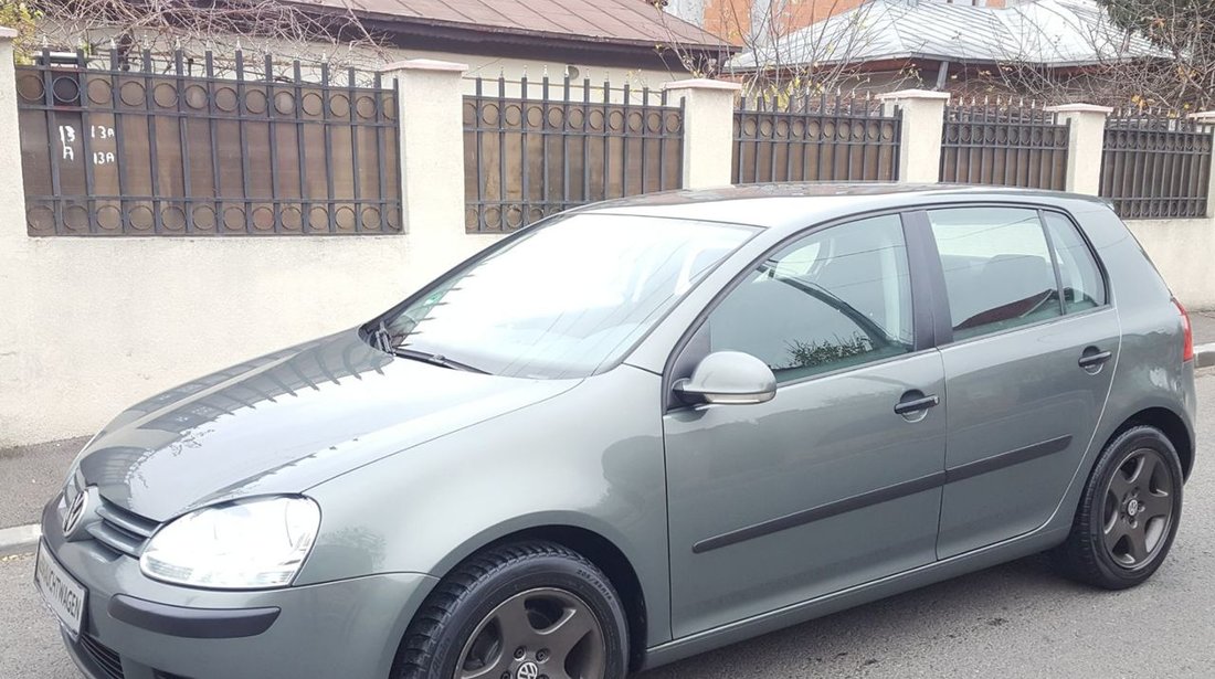 VW Golf 1.6 benzina 2005