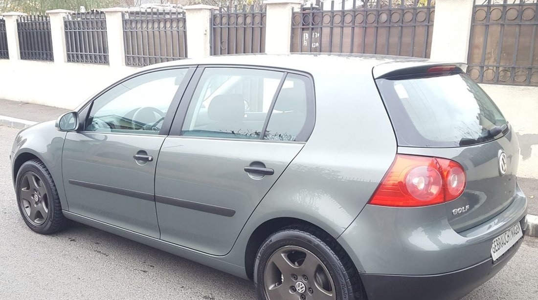 VW Golf 1.6 benzina 2005