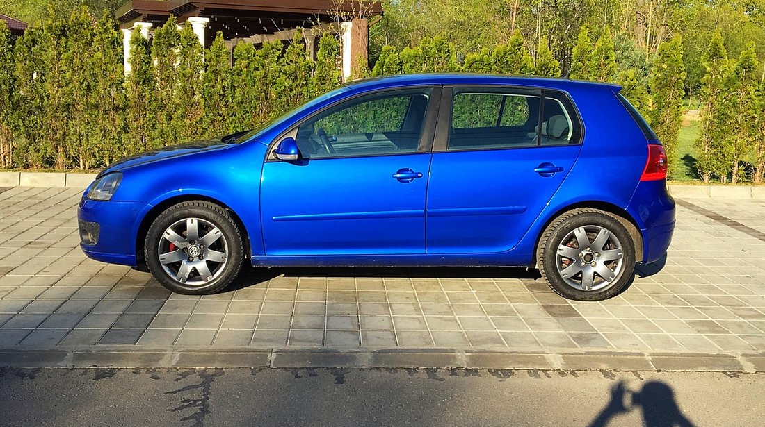 VW Golf 1.6 benzina 2005