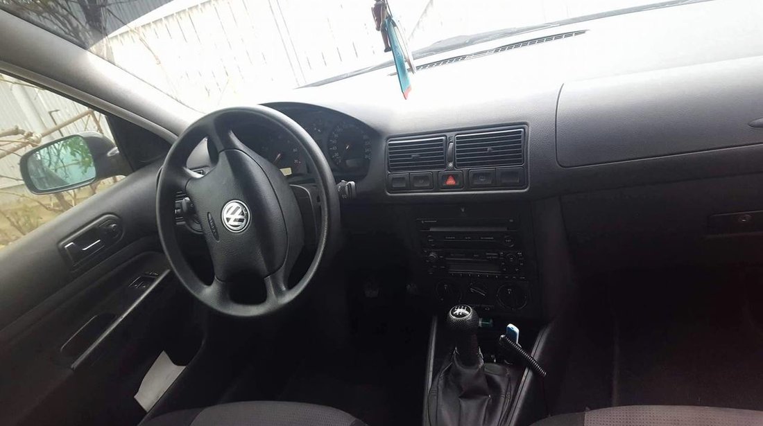 VW Golf 1.6 edition 2001