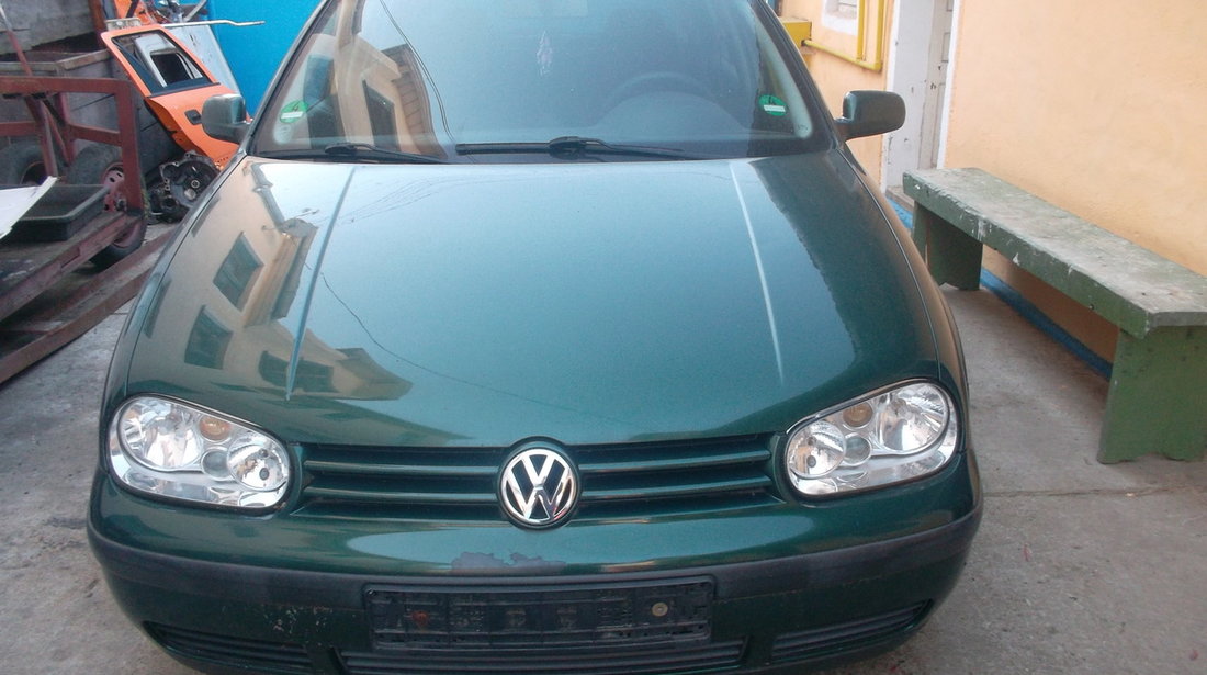 VW Golf 1.6 sr 1998