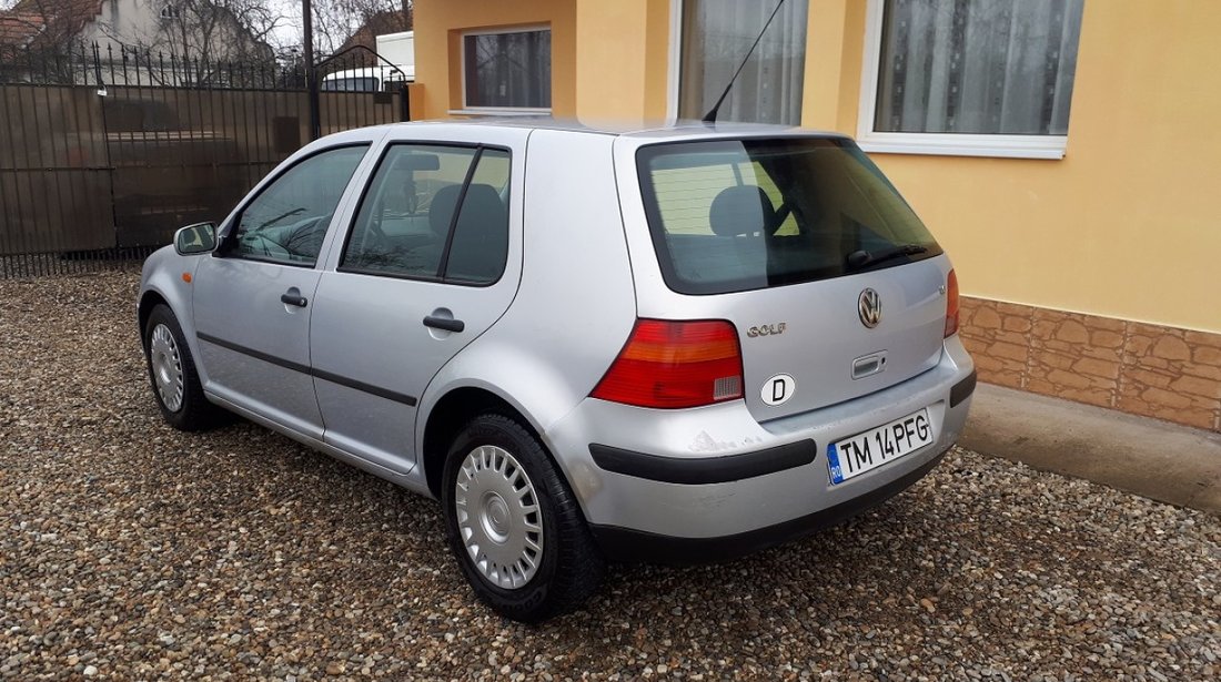 VW Golf 1.6 sr 1998