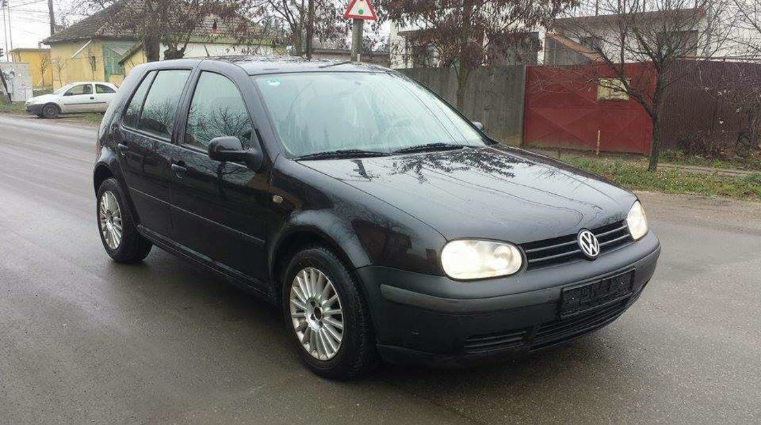 VW Golf 1.6 sr 1999