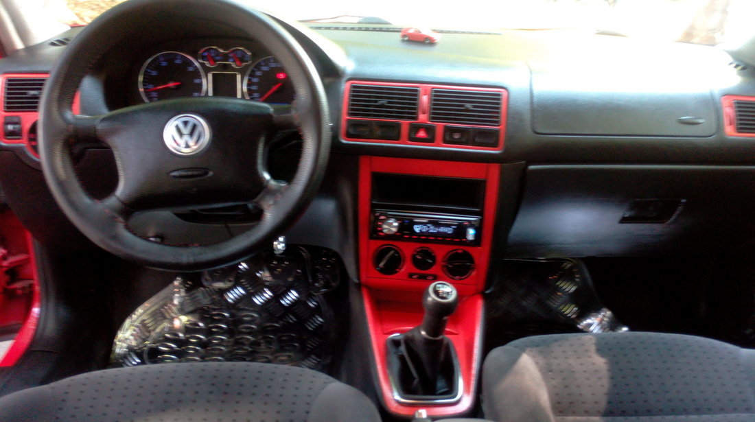 VW Golf 1.6 sr 1999