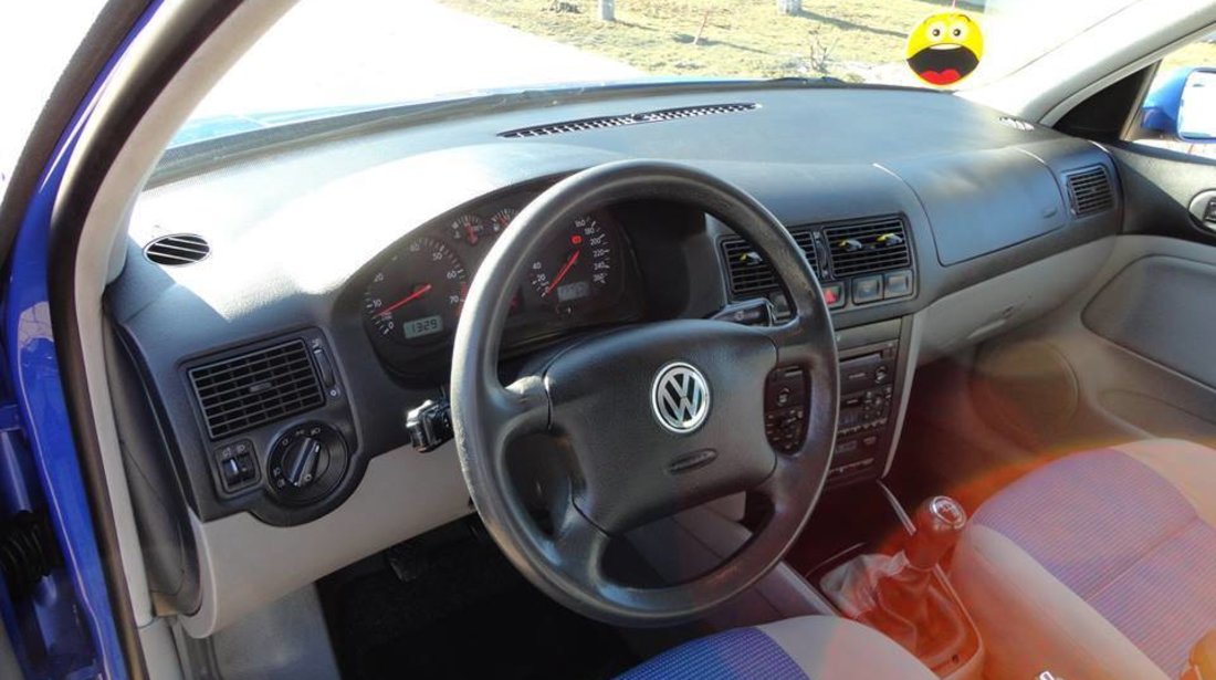 VW Golf 1.6 v 2002