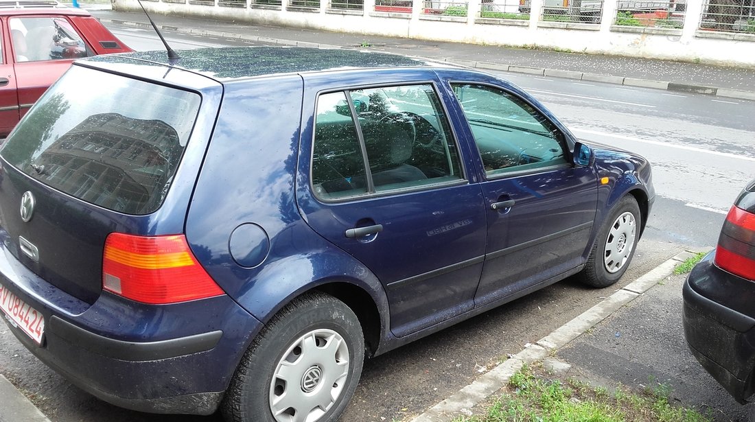 VW Golf 1,8 benzina 2000