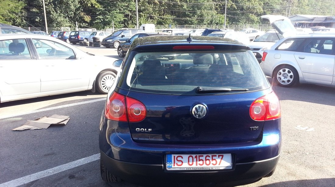 VW Golf 1,9tdi-105cp-e4 2005