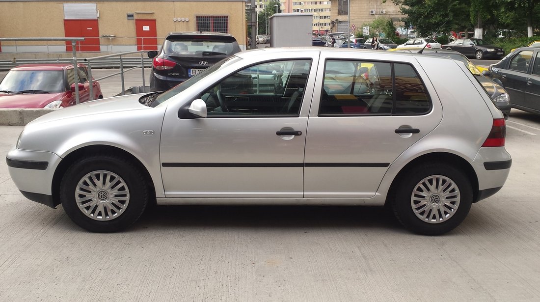 VW Golf 14 2001