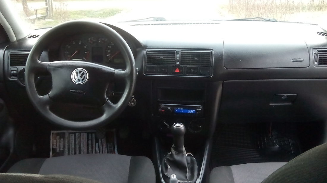 VW Golf 14 2002