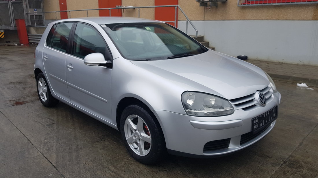 VW Golf 14 2005