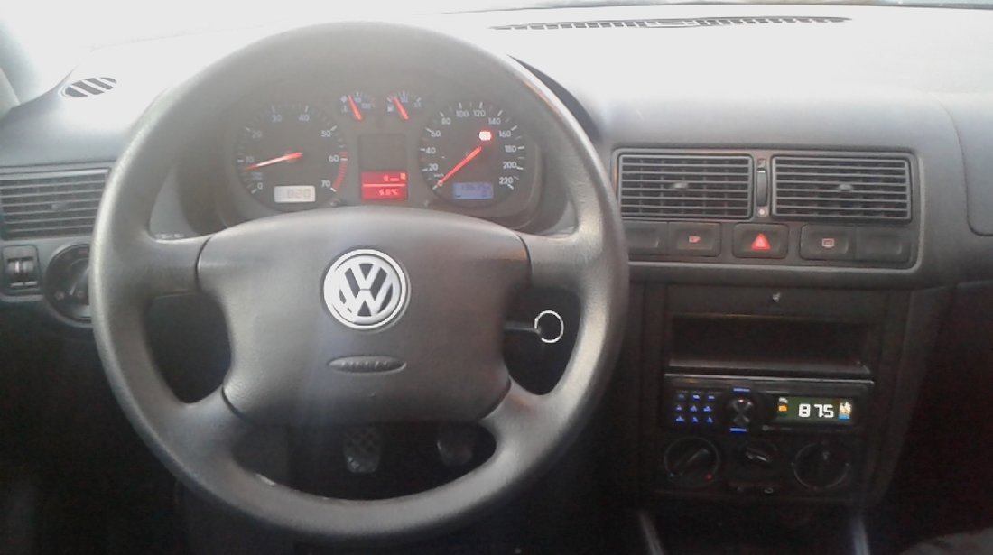 VW Golf 14 benzina 2000