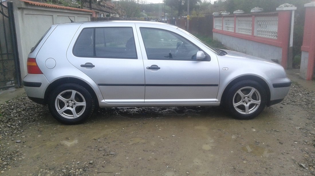 VW Golf 1600 2002