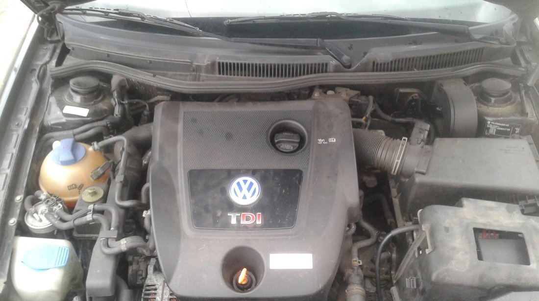 VW Golf 1900 2002