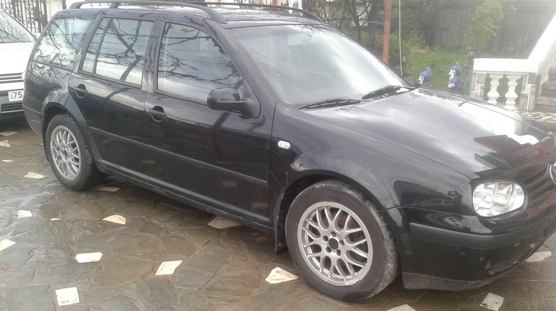 VW Golf 1900 2002