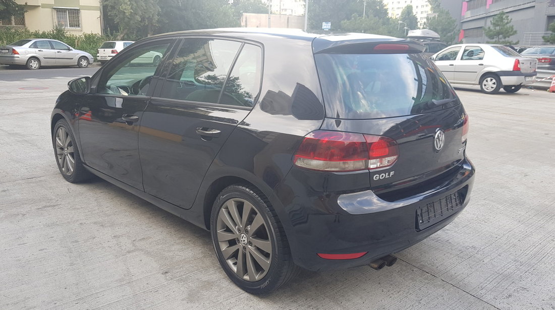 VW Golf 2000cm 2010