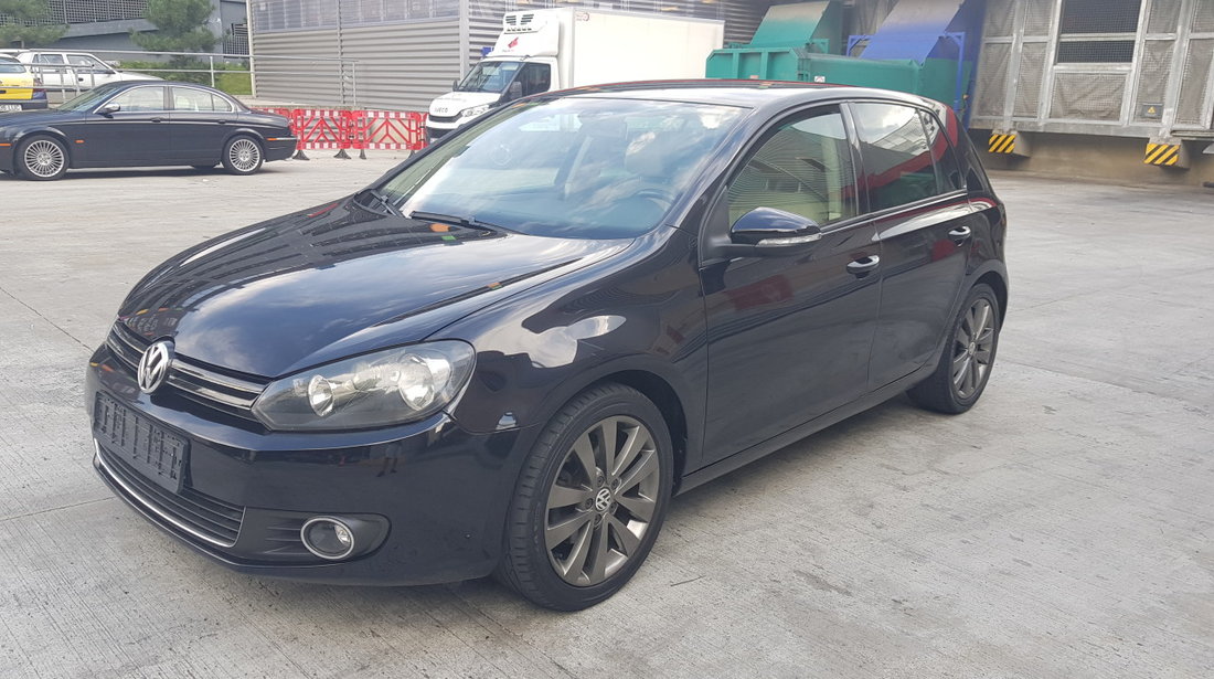 VW Golf 2000cm 2010