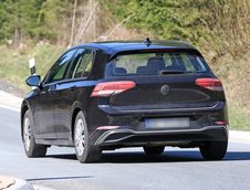 VW Golf 8 - Poze Spion