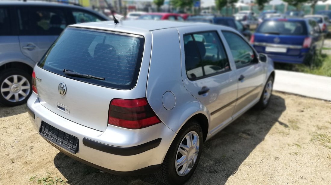 VW Golf Benzina 2003