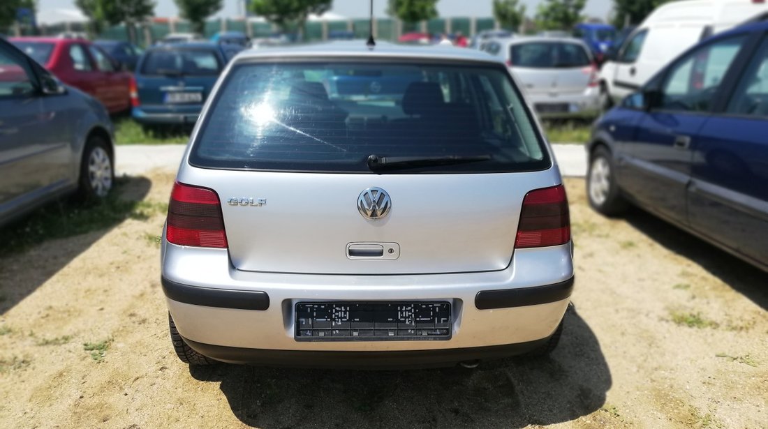 VW Golf Benzina 2003
