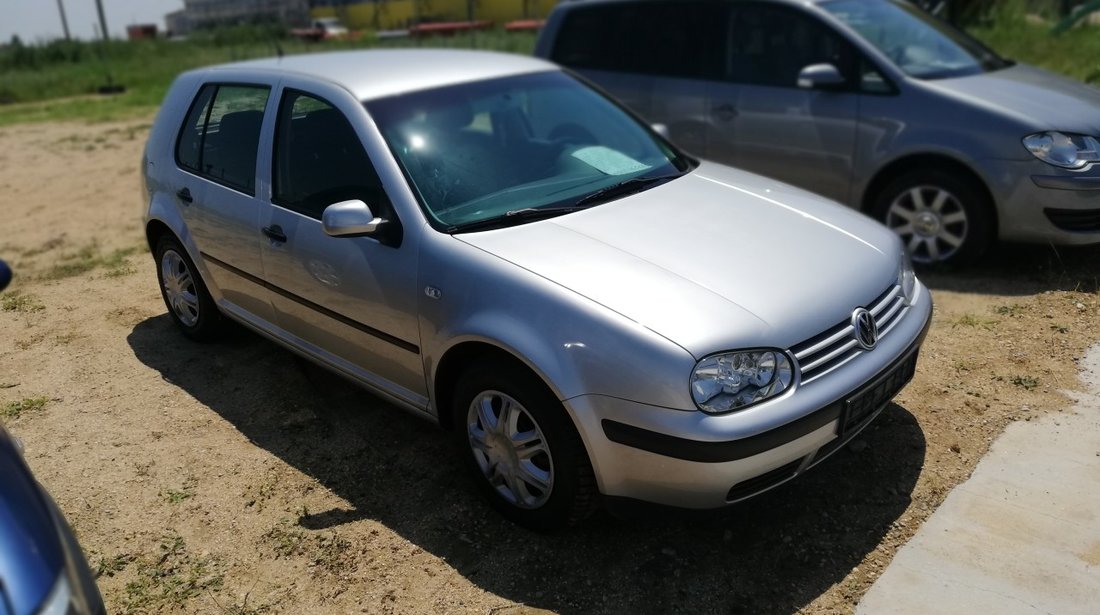 VW Golf Benzina 2003