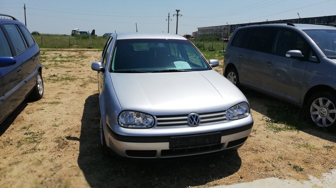 VW Golf Benzina 2003